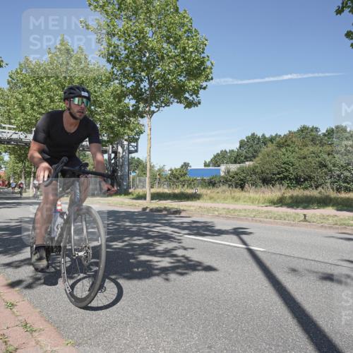 09.08.2026 - GEWOBA Citytriathlon Bremen Michael Burmester http://msf.ph/oto/9955677 09.08.2026 12:23:32 Radfahren 651, 701, 707, 976, 996 meine-sportfotos.de