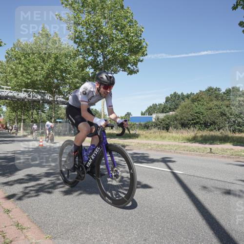 09.08.2026 - GEWOBA Citytriathlon Bremen Michael Burmester http://msf.ph/oto/9955690 09.08.2026 12:23:57 Radfahren 570, 585, 705, 761, 887, 890, 891, 1105, 1107, 1124, 1159 meine-sportfotos.de