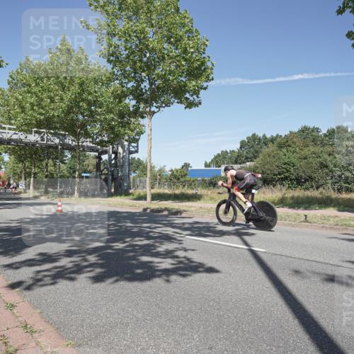 09.08.2026 - GEWOBA Citytriathlon Bremen Michael Burmester http://msf.ph/oto/9955693 09.08.2026 12:24:02 Radfahren 570, 585, 761, 887, 891, 1105, 1124, 1159 meine-sportfotos.de