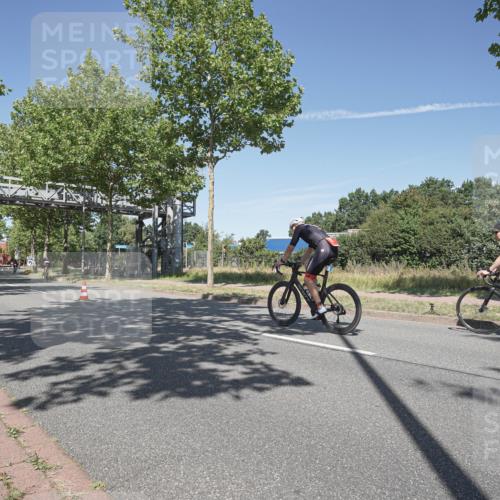 09.08.2026 - GEWOBA Citytriathlon Bremen Michael Burmester http://msf.ph/oto/9955700 09.08.2026 12:24:12 Radfahren 546, 586, 870, 887, 891, 1105 meine-sportfotos.de