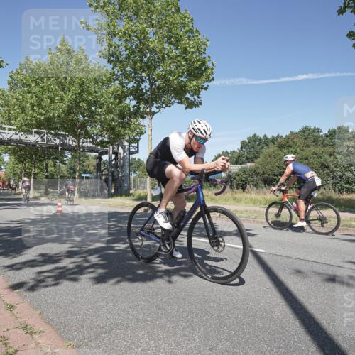 09.08.2026 - GEWOBA Citytriathlon Bremen Michael Burmester http://msf.ph/oto/9955701 09.08.2026 12:24:14 Radfahren 546, 586, 870, 887, 891, 1105 meine-sportfotos.de