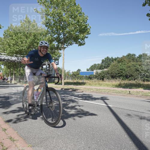 09.08.2026 - GEWOBA Citytriathlon Bremen Michael Burmester http://msf.ph/oto/9955752 09.08.2026 12:25:26 Radfahren 558, 649, 774, 936, 982, 1010, 1106, 1121 meine-sportfotos.de