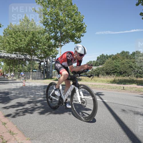 09.08.2026 - GEWOBA Citytriathlon Bremen Michael Burmester http://msf.ph/oto/9955762 09.08.2026 12:25:37 Radfahren 558, 649, 702, 743, 774, 789, 810, 848, 936, 982, 1010, 1122, 1125 meine-sportfotos.de