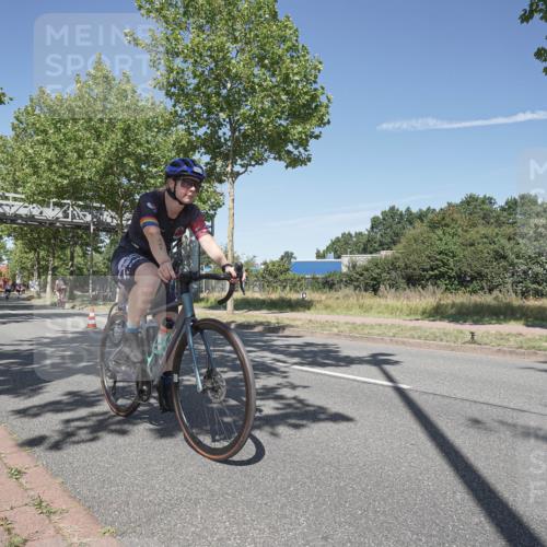 09.08.2026 - GEWOBA Citytriathlon Bremen Michael Burmester http://msf.ph/oto/9955780 09.08.2026 12:26:05 Radfahren 543, 635, 643, 700, 738, 740, 797, 913, 927, 941, 942, 957, 989, 997 meine-sportfotos.de