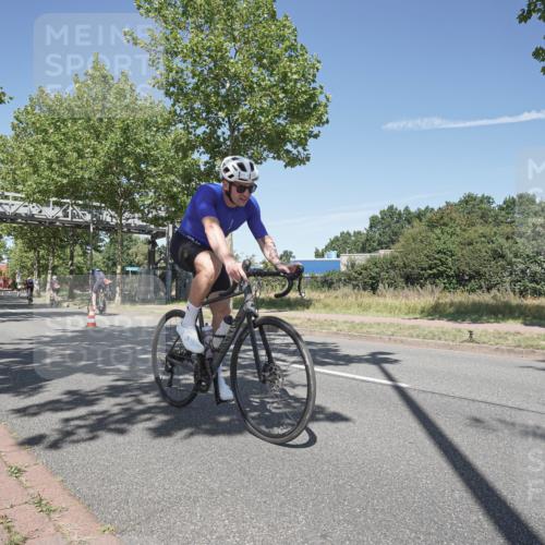 09.08.2026 - GEWOBA Citytriathlon Bremen Michael Burmester http://msf.ph/oto/9955789 09.08.2026 12:26:18 Radfahren 621, 643, 740, 766, 842, 908, 957, 989, 997, 1127 meine-sportfotos.de