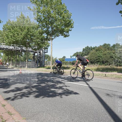 09.08.2026 - GEWOBA Citytriathlon Bremen Michael Burmester http://msf.ph/oto/9955818 09.08.2026 12:27:02 Radfahren 588, 607, 633, 813, 822, 856, 958, 1001, 1103 meine-sportfotos.de