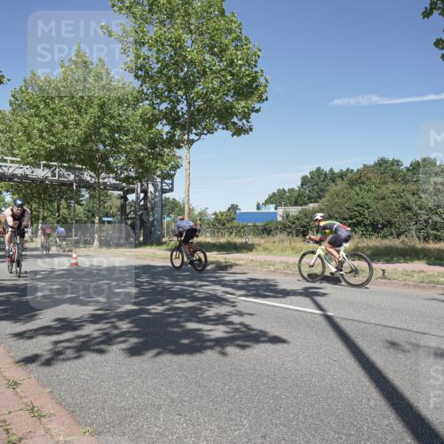 09.08.2026 - GEWOBA Citytriathlon Bremen Michael Burmester http://msf.ph/oto/9955820 09.08.2026 12:27:04 Radfahren 588, 607, 633, 813, 822, 856, 958, 962, 1103 meine-sportfotos.de