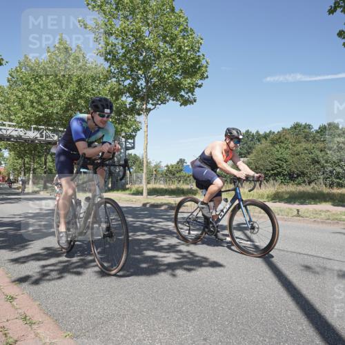 09.08.2026 - GEWOBA Citytriathlon Bremen Michael Burmester http://msf.ph/oto/9955833 09.08.2026 12:27:28 Radfahren 587, 597, 630, 669, 712, 714, 732, 881, 904 meine-sportfotos.de
