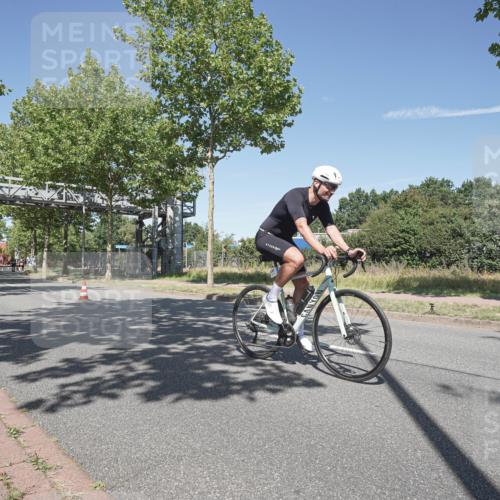 09.08.2026 - GEWOBA Citytriathlon Bremen Michael Burmester http://msf.ph/oto/9955835 09.08.2026 12:27:30 Radfahren 587, 597, 630, 669, 712, 714, 729, 732, 881, 904 meine-sportfotos.de