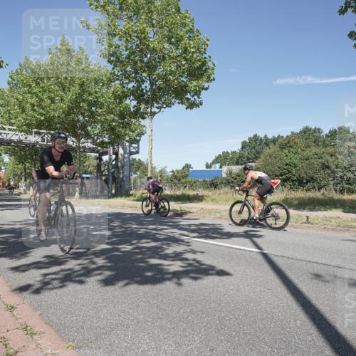09.08.2026 - GEWOBA Citytriathlon Bremen Michael Burmester http://msf.ph/oto/9955837 09.08.2026 12:27:32 Radfahren 587, 597, 630, 669, 712, 714, 729, 732, 854, 881, 904 meine-sportfotos.de