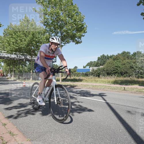 09.08.2026 - GEWOBA Citytriathlon Bremen Michael Burmester http://msf.ph/oto/9955846 09.08.2026 12:27:46 Radfahren 684, 714, 729, 801, 828, 831, 854, 904, 1157 meine-sportfotos.de