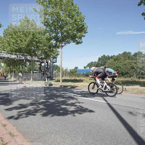 09.08.2026 - GEWOBA Citytriathlon Bremen Michael Burmester http://msf.ph/oto/9955861 09.08.2026 12:28:06 Radfahren 554, 660, 666, 690, 917, 1002 meine-sportfotos.de