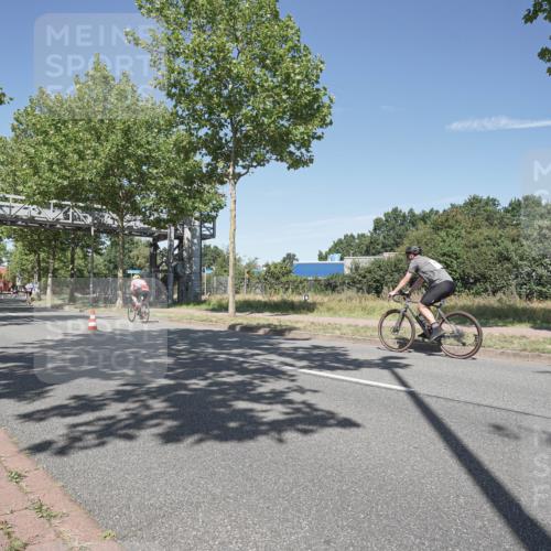 09.08.2026 - GEWOBA Citytriathlon Bremen Michael Burmester http://msf.ph/oto/9955871 09.08.2026 12:28:19 Radfahren 549, 631, 661, 666, 676, 690, 862, 951, 1002, 1148 meine-sportfotos.de