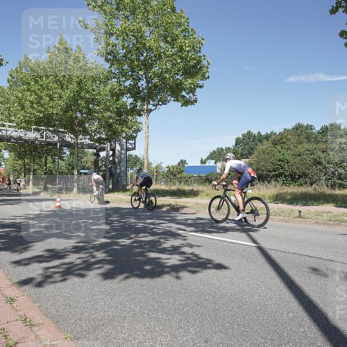 09.08.2026 - GEWOBA Citytriathlon Bremen Michael Burmester http://msf.ph/oto/9955880 09.08.2026 12:28:31 Radfahren 549, 610, 631, 676, 698, 719, 862 meine-sportfotos.de