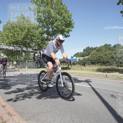 09.08.2026 - GEWOBA Citytriathlon Bremen Michael Burmester http://msf.ph/oto/9955895 09.08.2026 12:28:52 Radfahren 556, 619, 652, 658, 691, 703, 764, 795, 843, 878, 969 meine-sportfotos.de