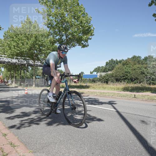 09.08.2026 - GEWOBA Citytriathlon Bremen Michael Burmester http://msf.ph/oto/9955903 09.08.2026 12:29:05 Radfahren 112, 540, 556, 563, 688, 692, 723, 764, 771, 843, 878, 1007, 1141 meine-sportfotos.de