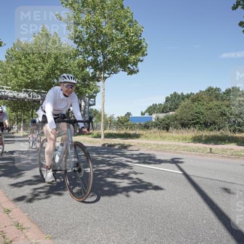 09.08.2026 - GEWOBA Citytriathlon Bremen Michael Burmester http://msf.ph/oto/9955940 09.08.2026 12:29:58 Radfahren 593, 616, 618, 641, 963, 964, 967, 1128 meine-sportfotos.de