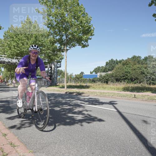 09.08.2026 - GEWOBA Citytriathlon Bremen Michael Burmester http://msf.ph/oto/9955942 09.08.2026 12:29:59 Radfahren 593, 616, 618, 641, 963, 964, 967, 1128 meine-sportfotos.de