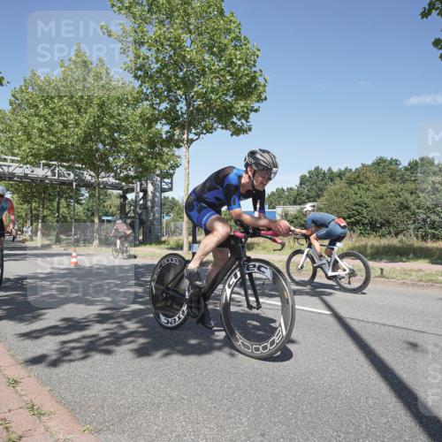 09.08.2026 - GEWOBA Citytriathlon Bremen Michael Burmester http://msf.ph/oto/9955948 09.08.2026 12:30:15 Radfahren 591, 677, 747, 1004 meine-sportfotos.de