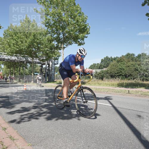 09.08.2026 - GEWOBA Citytriathlon Bremen Michael Burmester http://msf.ph/oto/9955952 09.08.2026 12:30:18 Radfahren 591, 605, 677, 683, 746, 747, 1004 meine-sportfotos.de