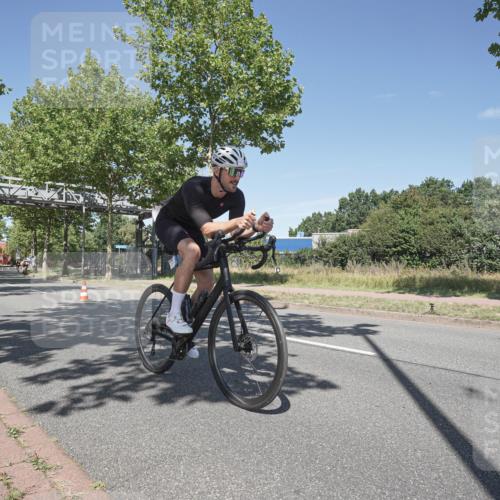 09.08.2026 - GEWOBA Citytriathlon Bremen Michael Burmester http://msf.ph/oto/9955976 09.08.2026 12:31:00 Radfahren 547, 662, 721, 824, 882, 947 meine-sportfotos.de