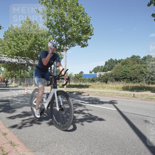 09.08.2026 - GEWOBA Citytriathlon Bremen Michael Burmester http://msf.ph/oto/9955979 09.08.2026 12:31:03 Radfahren 547, 580, 721, 824, 852, 882, 947 meine-sportfotos.de