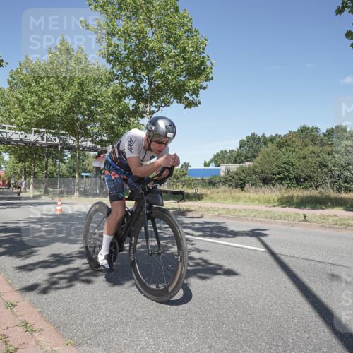 09.08.2026 - GEWOBA Citytriathlon Bremen Michael Burmester http://msf.ph/oto/9955983 09.08.2026 12:31:08 Radfahren 580, 645, 646, 685, 710, 721, 775, 824, 852, 882, 947 meine-sportfotos.de