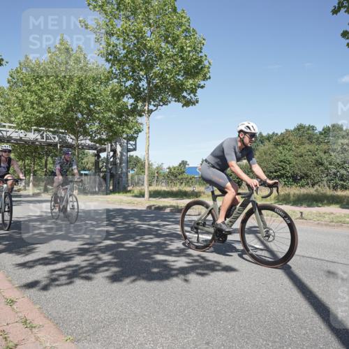 09.08.2026 - GEWOBA Citytriathlon Bremen Michael Burmester http://msf.ph/oto/9955988 09.08.2026 12:31:14 Radfahren 580, 589, 592, 645, 646, 685, 686, 710, 721, 775, 793, 852, 909, 947, 1101, 1150 meine-sportfotos.de