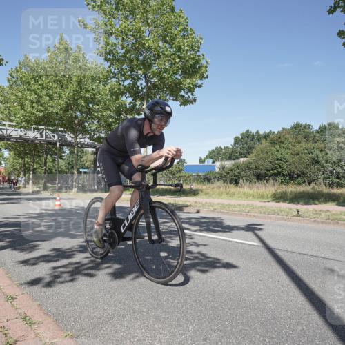 09.08.2026 - GEWOBA Citytriathlon Bremen Michael Burmester http://msf.ph/oto/9956008 09.08.2026 12:31:49 Radfahren 613, 647, 735, 799, 883 meine-sportfotos.de