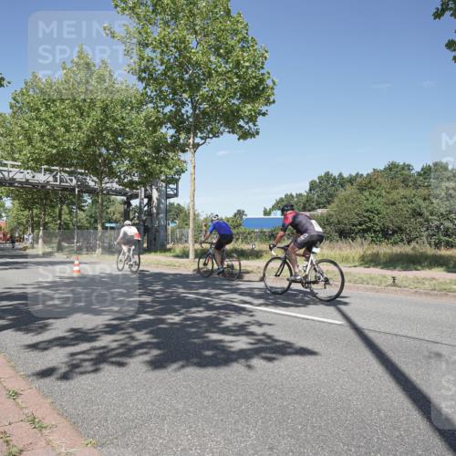 09.08.2026 - GEWOBA Citytriathlon Bremen Michael Burmester http://msf.ph/oto/9956015 09.08.2026 12:32:05 Radfahren 579, 650, 799, 883, 884, 955, 990 meine-sportfotos.de