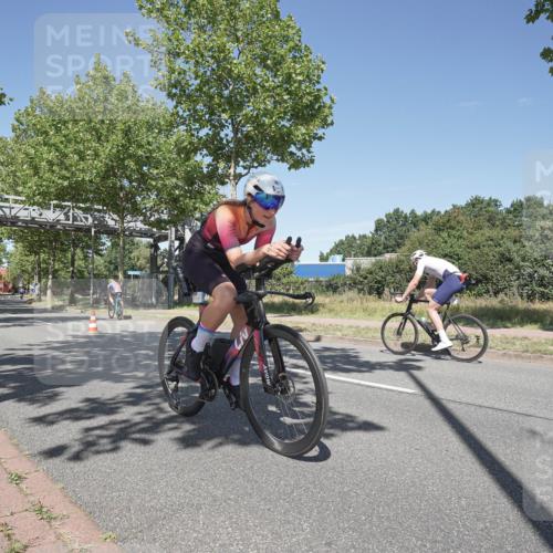 09.08.2026 - GEWOBA Citytriathlon Bremen Michael Burmester http://msf.ph/oto/9956020 09.08.2026 12:32:13 Radfahren 579, 650, 867, 884, 920, 924, 955, 990 meine-sportfotos.de