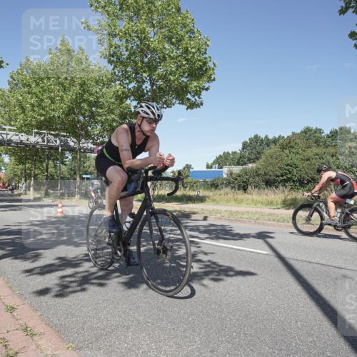 09.08.2026 - GEWOBA Citytriathlon Bremen Michael Burmester http://msf.ph/oto/9956030 09.08.2026 12:32:39 Radfahren 590, 594, 874, 921, 983, 1008 meine-sportfotos.de