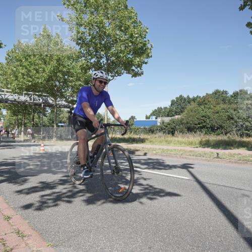 09.08.2026 - GEWOBA Citytriathlon Bremen Michael Burmester http://msf.ph/oto/9956039 09.08.2026 12:32:58 Radfahren 582, 636, 875, 921, 1016, 1137 meine-sportfotos.de