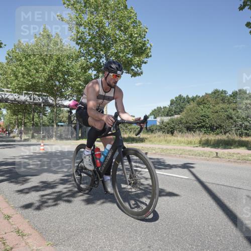 09.08.2026 - GEWOBA Citytriathlon Bremen Michael Burmester http://msf.ph/oto/9956065 09.08.2026 12:33:52 Radfahren 648, 750, 784, 914, 932, 1006, 1158 meine-sportfotos.de
