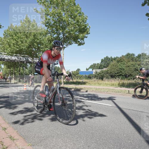09.08.2026 - GEWOBA Citytriathlon Bremen Michael Burmester http://msf.ph/oto/9956072 09.08.2026 12:34:02 Radfahren 545, 655, 877, 914, 932, 1015, 1158 meine-sportfotos.de