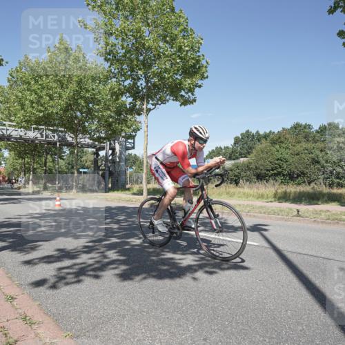 09.08.2026 - GEWOBA Citytriathlon Bremen Michael Burmester http://msf.ph/oto/9956081 09.08.2026 12:34:16 Radfahren 545, 611, 655, 877, 1013, 1015, 1143, 1160 meine-sportfotos.de