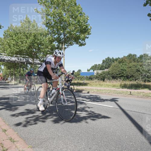 09.08.2026 - GEWOBA Citytriathlon Bremen Michael Burmester http://msf.ph/oto/9956117 09.08.2026 12:35:12 Radfahren 555, 574, 598, 609, 624, 778, 804, 807, 826, 846, 1138 meine-sportfotos.de