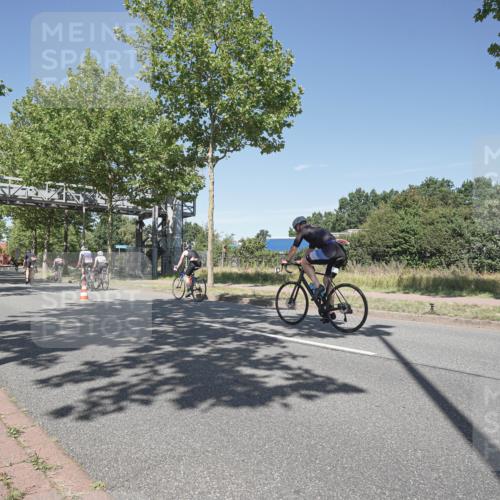 09.08.2026 - GEWOBA Citytriathlon Bremen Michael Burmester http://msf.ph/oto/9956120 09.08.2026 12:35:14 Radfahren 555, 574, 598, 600, 609, 624, 739, 778, 804, 807, 826, 846, 1138 meine-sportfotos.de