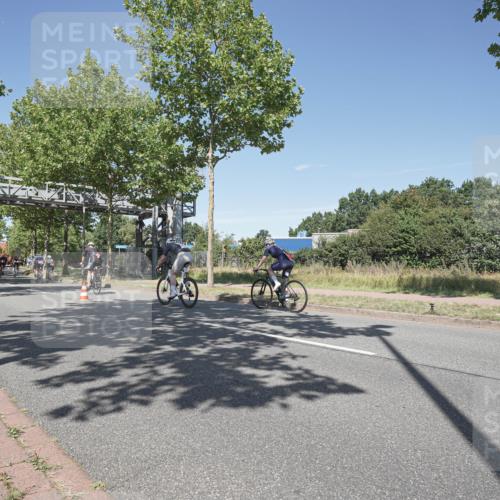 09.08.2026 - GEWOBA Citytriathlon Bremen Michael Burmester http://msf.ph/oto/9956122 09.08.2026 12:35:15 Radfahren 555, 574, 598, 600, 609, 624, 739, 778, 804, 807, 826, 846, 1138 meine-sportfotos.de