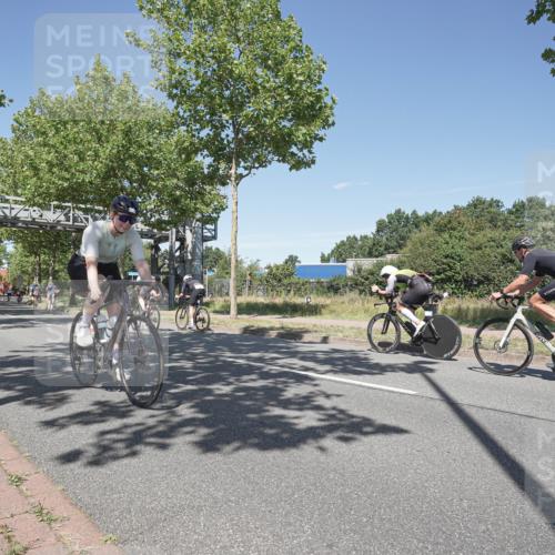 09.08.2026 - GEWOBA Citytriathlon Bremen Michael Burmester http://msf.ph/oto/9956136 09.08.2026 12:35:33 Radfahren 552, 600, 739, 773, 777, 987 meine-sportfotos.de