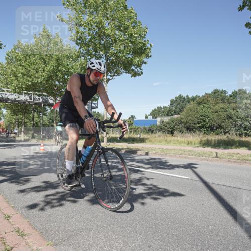 09.08.2026 - GEWOBA Citytriathlon Bremen Michael Burmester http://msf.ph/oto/9956145 09.08.2026 12:35:46 Radfahren 552, 758, 814, 820, 895 meine-sportfotos.de