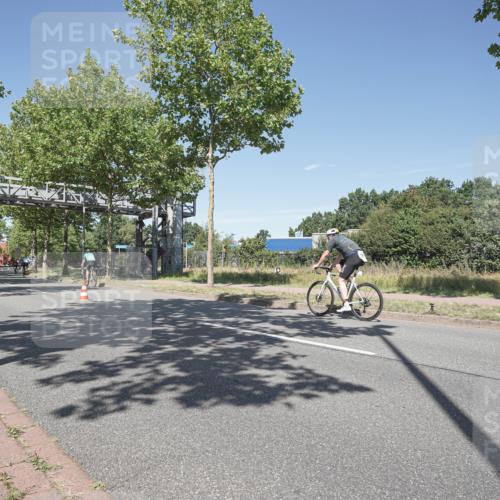 09.08.2026 - GEWOBA Citytriathlon Bremen Michael Burmester http://msf.ph/oto/9956146 09.08.2026 12:35:46 Radfahren 552, 758, 814, 820, 895 meine-sportfotos.de