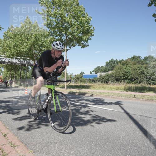 09.08.2026 - GEWOBA Citytriathlon Bremen Michael Burmester http://msf.ph/oto/9956148 09.08.2026 12:35:51 Radfahren 595, 758, 803, 814, 820, 869, 895, 1009, 1155 meine-sportfotos.de