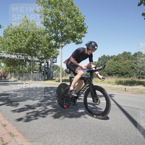 09.08.2026 - GEWOBA Citytriathlon Bremen Michael Burmester http://msf.ph/oto/9956149 09.08.2026 12:35:52 Radfahren 595, 758, 803, 814, 820, 869, 895, 918, 1009, 1155 meine-sportfotos.de