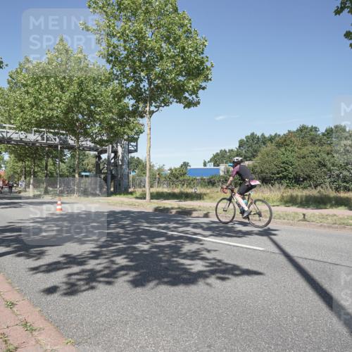 09.08.2026 - GEWOBA Citytriathlon Bremen Michael Burmester http://msf.ph/oto/9956150 09.08.2026 12:35:52 Radfahren 595, 758, 803, 814, 820, 869, 895, 918, 1009, 1155 meine-sportfotos.de