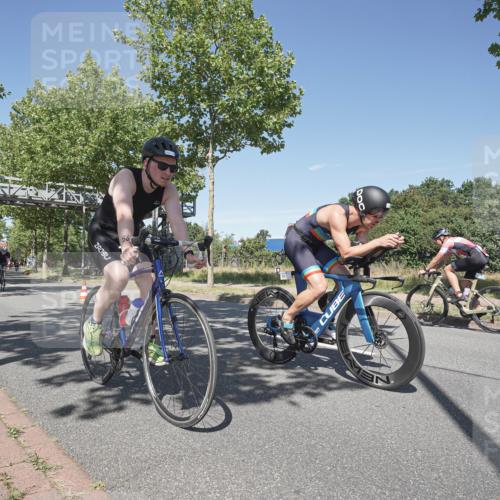 09.08.2026 - GEWOBA Citytriathlon Bremen Michael Burmester http://msf.ph/oto/9956156 09.08.2026 12:36:01 Radfahren 564, 565, 595, 737, 803, 820, 869, 901, 918, 981, 1009, 1155 meine-sportfotos.de