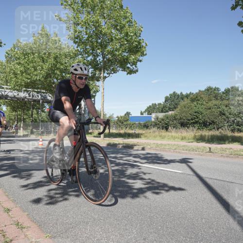 09.08.2026 - GEWOBA Citytriathlon Bremen Michael Burmester http://msf.ph/oto/9956161 09.08.2026 12:36:12 Radfahren 560, 562, 564, 565, 682, 737, 781, 901, 918, 948, 981, 1110, 1119, 1139 meine-sportfotos.de