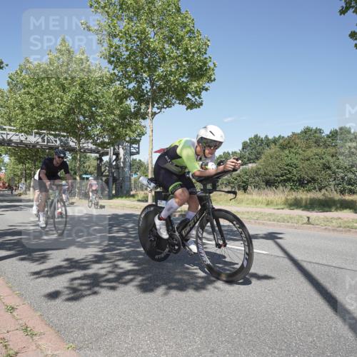 09.08.2026 - GEWOBA Citytriathlon Bremen Michael Burmester http://msf.ph/oto/9956166 09.08.2026 12:36:15 Radfahren 560, 562, 564, 565, 682, 737, 748, 781, 948, 981, 1110, 1119, 1139 meine-sportfotos.de