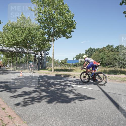 09.08.2026 - GEWOBA Citytriathlon Bremen Michael Burmester http://msf.ph/oto/9956187 09.08.2026 12:36:47 Radfahren 653, 699, 861, 970, 1005, 1147 meine-sportfotos.de