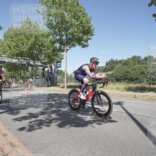 09.08.2026 - GEWOBA Citytriathlon Bremen Michael Burmester http://msf.ph/oto/9956189 09.08.2026 12:36:49 Radfahren 699, 861, 943, 970, 1005, 1147 meine-sportfotos.de